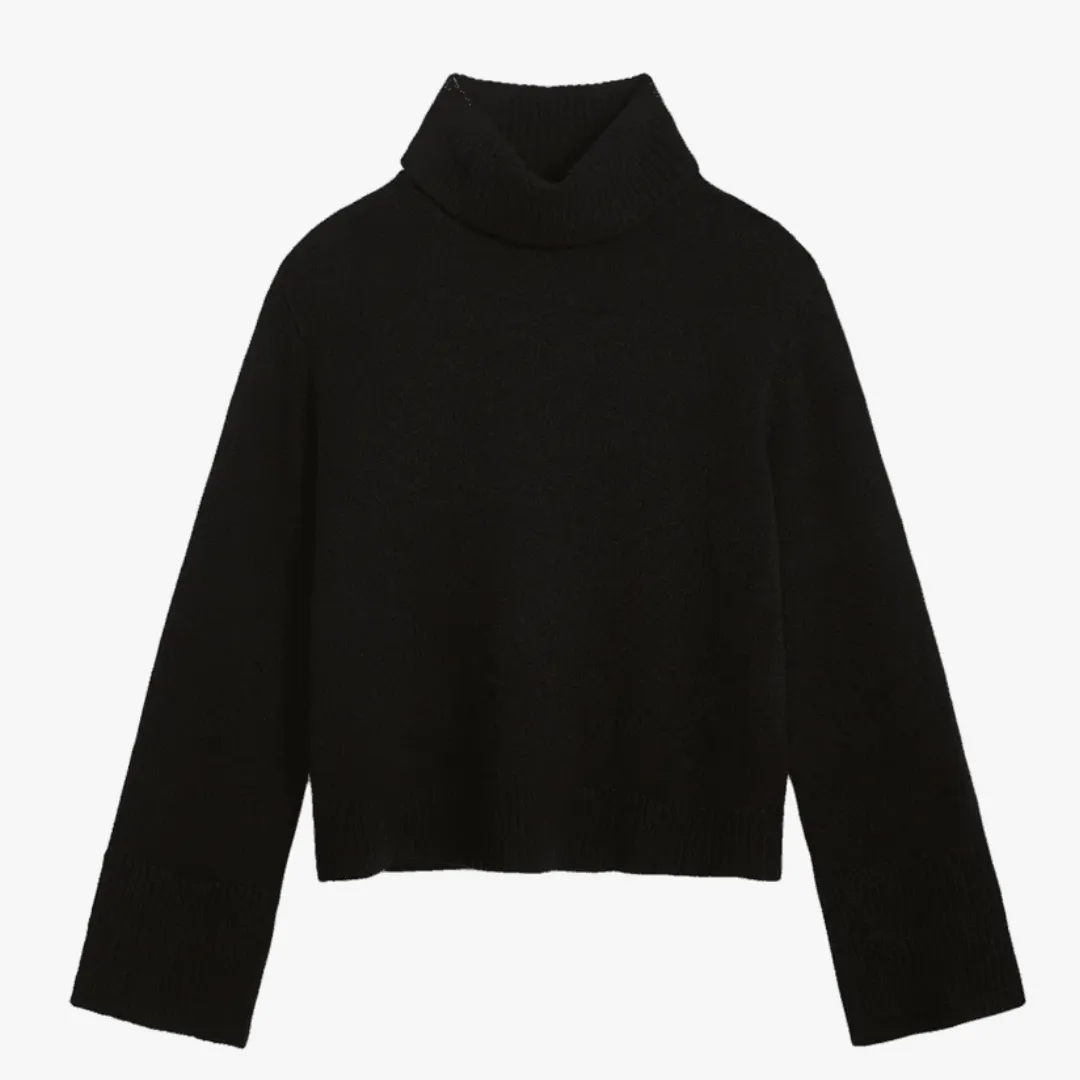 Essential Turtleneck