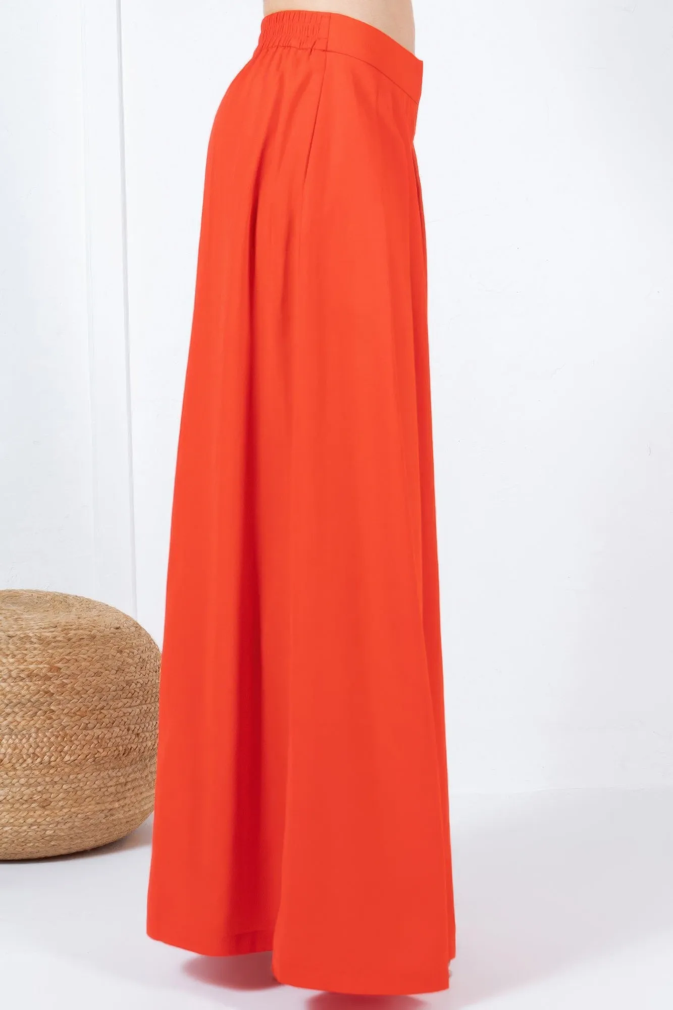 Large Hem Wide Leg Pleated Solid Pants